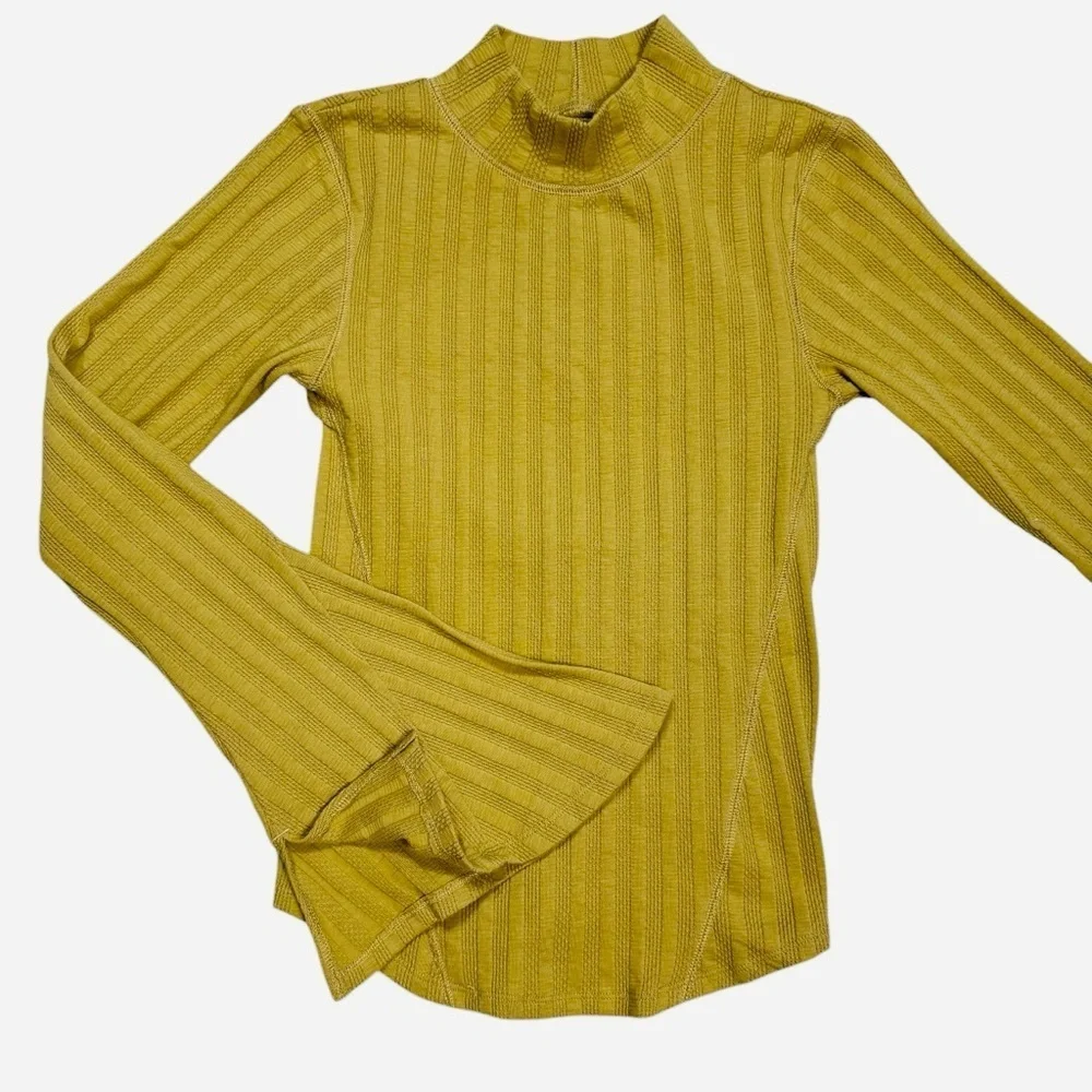 NWT New Free People Open Back Bell Sleeve Turtleneck Thermal Top Size XS